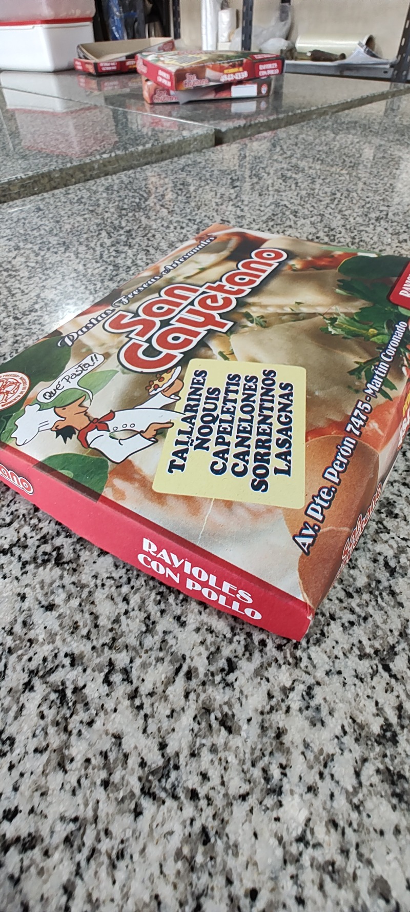 Ravioles de pollo y jamon